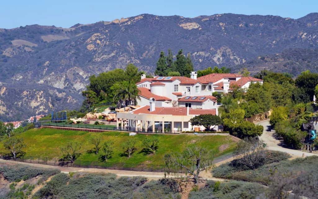 Hiddenhills Richest Neighborhoods Southern California